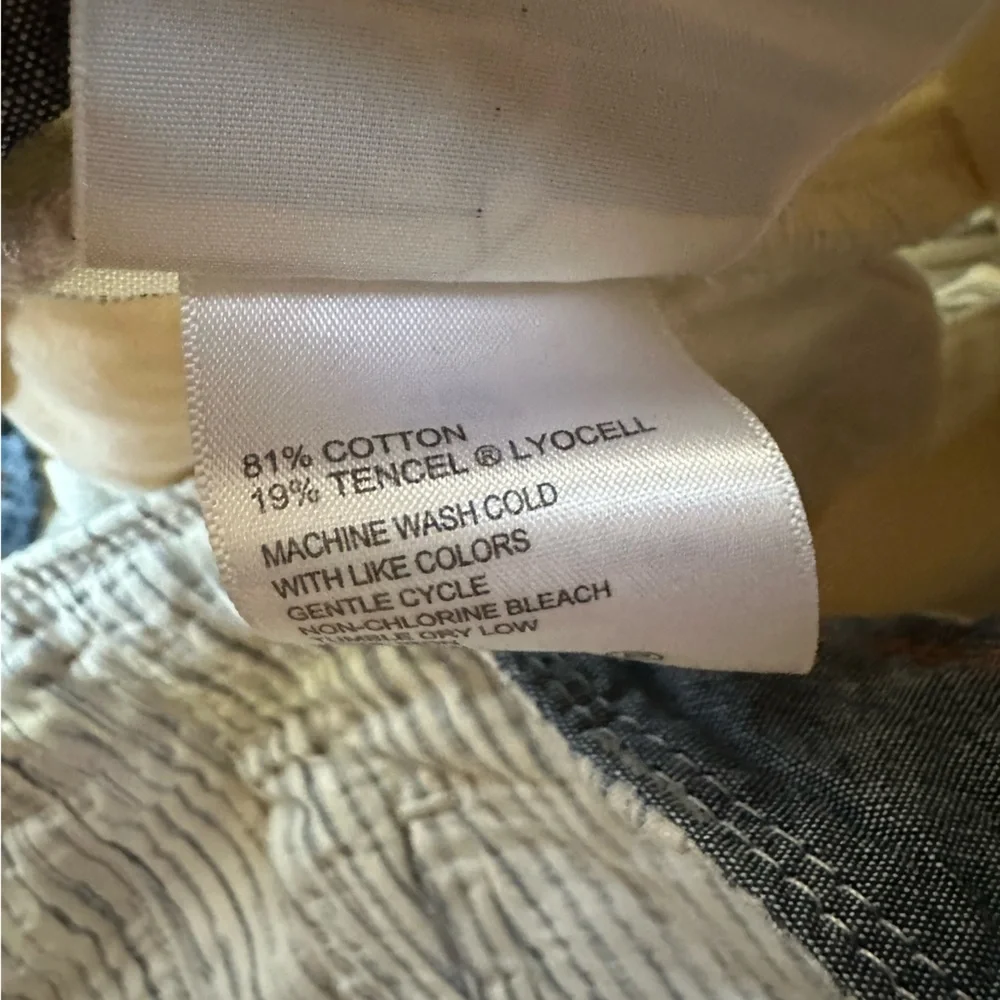 Tommy Bahama Striped Blue and White Men's Shorts